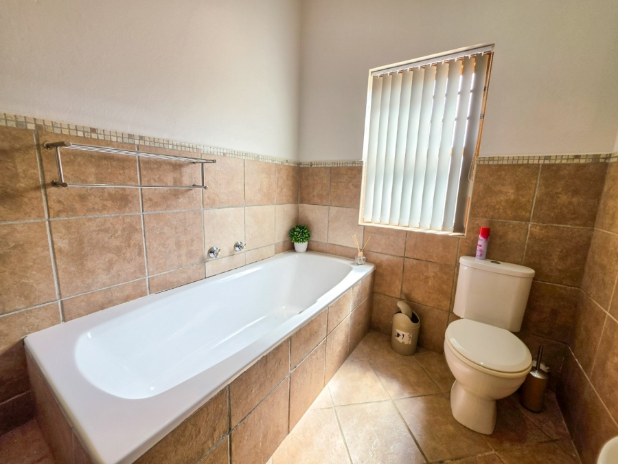 1 Bedroom Property for Sale in Stilbaai Western Cape